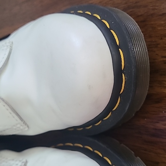 Dr. Martens White Smooth Leather Lace Up Womens Size 7 38 Ankle Boots - Picture 3 of 7